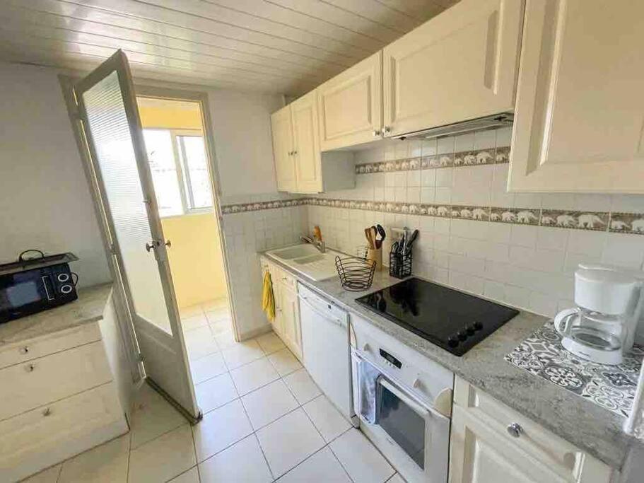 Appartement Spacieux Avec Parking Gratuit Sète Zewnętrze zdjęcie