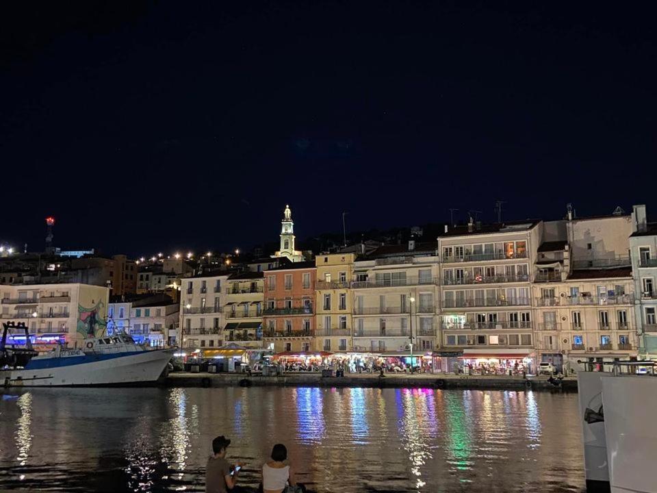 Appartement Spacieux Avec Parking Gratuit Sète Zewnętrze zdjęcie